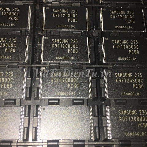 K9F1208U0B-PCB0 K9F1208UOC-PCBO TSOP48 64M x 8 Bit NAND Flash Memory