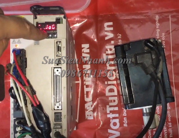 Sửa AC SERVO DRIVER 1kW YASKAWA SERVOPACK200V Model: SGD7S-7R6A00B202 Serial: 0113 Lỗi 1 gạch Sửa chữa AC SERVO DRIVER 1kW YASKAWA SERVOPACK200V Model: SGD7S-7R6A00B202 Serial: 0113 Lỗi 1 gạch