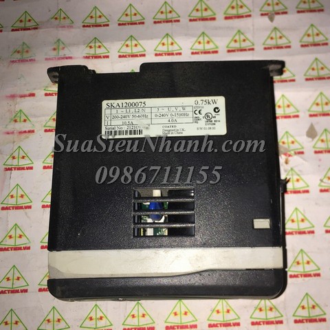 SKA1200075 2100 Biến tần 0.75kW EMERSON COMMANDER SK; Mã: SKA1200075; Xuất xứ: Hàng tháo máy