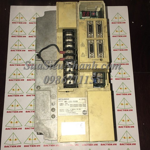 MR-J2S-500B AC SERVO DRIVER 5kW MITSUBISHI (HTM); Mã: MR-J2S-500B; Xuất xứ: Hàng tháo máy