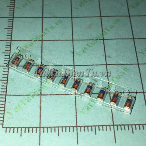 ZMM18V Zener 18V 0.5W; Kiểu chân: dán 1206; Hãng sx: ST