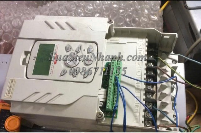 Sửa Biến tần LS H100 15kW LSLV0150H100-4COFN 0067 Lỗi Over Current1 Sửa chữa Biến tần LS H100 15kW Model: LSLV0150H100-4COFN Serial: 0067 Lỗi Over Current1