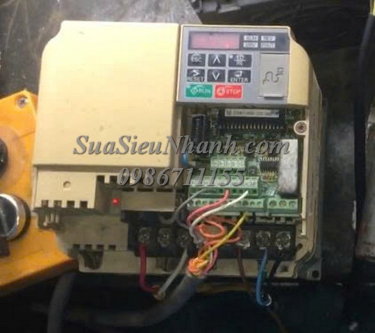 Sửa Biến tần 5.5kW/3.7kW YASKAWA CIMR-VB4A0011BBA 0553 Lỗi CoF Sửa chữa Biến tần 5.5kW/3.7kW YASKAWA Model: CIMR-VB4A0011BBA Serial: 0553 Lỗi CoF