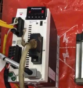 Sửa AC SERVO DRIVER Panasonic 750W MCDLN35SE 936N Lỗi chập nguồn vào, công suất chưa phải thay.Sửa chữa AC SERVO DRIVER Panasonic 750W    
Model:  MCDLN35SE   Serial: 936N
Lỗi chập nguồn vào, công suất chưa phải thay.