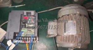 Sửa Biến tần MITSUBISHI 2.2kW FR-E740-2.2K-CHT 4041 Lỗi EI-OHSửa chữa Biến tần MITSUBISHI 2.2kW Model: FR-E740-2.2K-CHT Serial: 4041 Lỗi OH