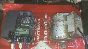 Sửa Biến tần MITSUBISHI 1.5kW FR-E740-1.5K-CHT 0012 Lỗi nguồn Sửa chữa Biến tần MITSUBISHI 1.5kW Model: FR-E740-1.5K-CHT Serial: 0012 Lỗi nguồn