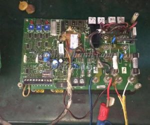 Sửa Bộ điều khiển kích từ CONTROL TECHNIQUES FXM5 8004 Lỗi chập cháy bên trongSửa chữa Bộ điều khiển kích từ CONTROL TECHNIQUES
Model: FXM5 Serial: 8004
Lỗi chập cháy bên trong