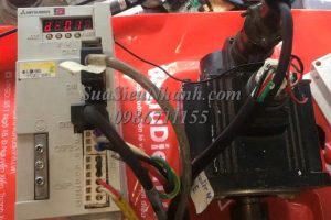 Sửa AC SERVO DRIVER MITSUBISHI 750W MR-E-70A-KH003 5003 Lỗi nguồnSửa chữa AC SERVO DRIVER MITSUBISHI 750W Model: MR-E-70A-KH003 Serial: 5003 Lỗi nguồn