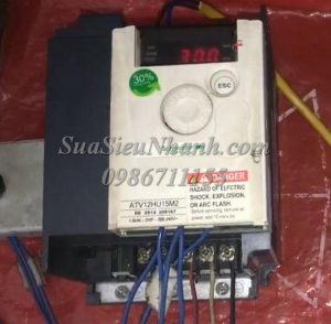 Sửa Biến tần Schneider 1.5kW Altivar ATV12HU15M2 9167 Lỗi nLP Sửa chữa Biến tần Schneider 1.5kW Altivar
Model: ATV12HU15M2 Serial: 9167
Lỗi nLP