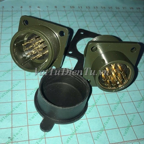 YD28J15Z-E Ổ cắm 15 chân SOCKET 15Pin đầu cắm servo motor 15Pin; Mã: YD28J15Z-E; Kiểu chân: 15 chân đực; Dùng cho: Vật tư servo, servo motor INVT