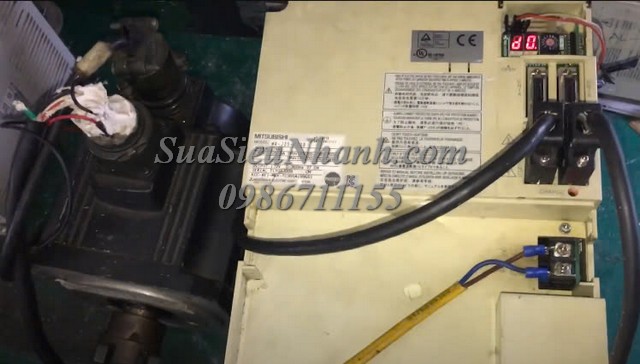 Sửa AC SERVO DRIVER MITSUBISHI 7kW MR-J2S-700B J008 Lỗi 24 lỗi AL24 Lỗi AL-24 Sửa chữa AC SERVO DRIVER MITSUBISHI 7kW Model: MR-J2S-700B Serial: J008 Lỗi 24 lỗi AL24 Lỗi AL-24