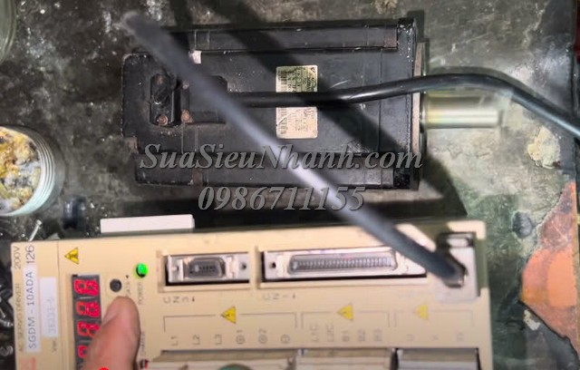 Sửa AC SERVO DRIVER YASKAWA 1.0kW SGDM-10ADA 0040 Lỗi A.10 khi chạy lâu Sửa chữa AC SERVO DRIVER YASKAWA 1.0kW Model: SGDM-10ADA Serial: 0040 Lỗi A.10 khi chạy lâu