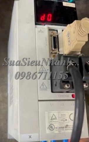 Sửa AC SERVO DRIVER MITSUBISHI 600W MR-J2S-60B-PY135 J060 Lỗi mất hiển thị Sửa chữa AC SERVO DRIVER MITSUBISHI 600W Model: MR-J2S-60B-PY135 Serial: J060 Lỗi mất hiển thị