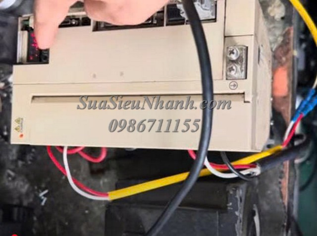 Sửa AC SERVO DRIVER YASKAWA 3kW SGDV-200A01A002000 0008 Lỗi gạch giữa màn hình Sửa chữa AC SERVO DRIVER YASKAWA 3kW Model: SGDV-200A01A002000 Serial: 0008 Lỗi gạch giữa màn hình