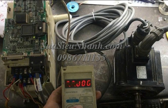 Sửa Biến tần HITACHI WJ200N 4.0kW WJ200N-040HFC 0218 Lỗi cháy nổ Sửa chữa Biến tần HITACHI WJ200N 4.0kW Model: WJ200N-040HFC Serial: 0218 Lỗi cháy nổ