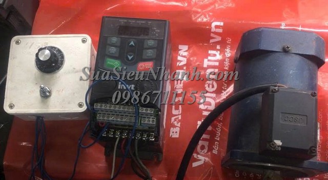 Sửa Biến tần INVT 0.75kW GD20-0R7G-S2-BK 5216 Lỗi nổ tụ Sửa chữa Biến tần INVT 0.75kW Model: GD20-0R7G-S2-BK Serial: 5216 Lỗi nổ tụ