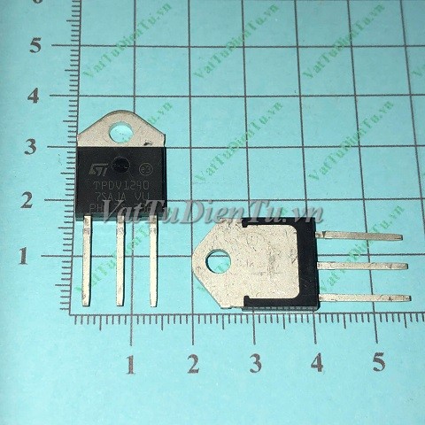 TPDV1240RG TPDV1240 TO3P TRIAC 40A 1200V; Mã: TPDV1240; Kiểu chân: cắm TO-3P; Xuất xứ: Hàng mới
