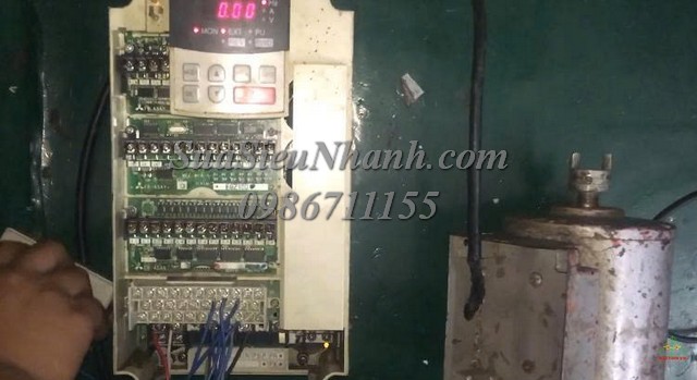 Sửa Biến tần MITSUBISHI 1.5kW FREQROL-A500 FR-A520-1.5K 8017 Lỗi nguồn điều khiển Sửa chữa Biến tần MITSUBISHI 1.5kW FREQROL-A500 Model: FR-A520-1.5K Serial: 8017 Lỗi nguồn điều khiển