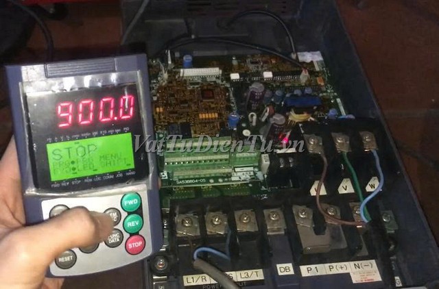 Sửa Biến tần FUJI 22kW FRN22LM1S-4AA 009H Lỗi OC3 lỗi quá dòng do chập công suất Sửa chữa Biến tần FUJI 22kW Model: FRN22LM1S-4AA Serial: 009H Lỗi OC3 lỗi quá dòng do chập công suất