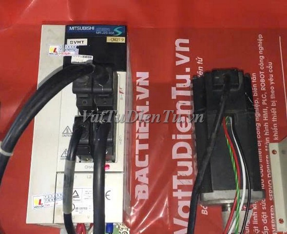 Sửa AC SERVO DRIVER MITSUBISHI 400W MR-J2S-40A-QW219 A049 Lỗi E9 Lỗi AL.E9 Sửa chữa AC SERVO DRIVER MITSUBISHI 400W Model: MR-J2S-40A-QW219 Serial: A049 Lỗi E9 Lỗi AL.E9