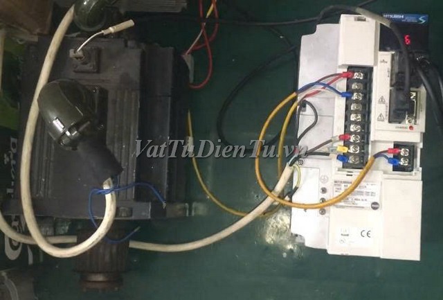 Sửa AC SERVO DRIVER MITSUBISHI 5kW MR-J2S-500A 7819 Lỗi AL20 Lỗi nguồn điều khiển Sửa chữa AC SERVO DRIVER MITSUBISHI 5kW Model: MR-J2S-500A Serial: 7819 Lỗi AL20 Lỗi nguồn điều khiển