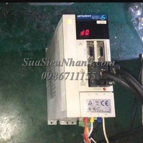 Sửa AC SERVO DRIVER MITSUBISHI 1kW MR-J2S-100B-EE085 9048 Lỗi chập công suất Sửa chữa AC SERVO DRIVER MITSUBISHI 1kW Model: MR-J2S-100B-EE085 Serial: 9048 Lỗi chập công suất