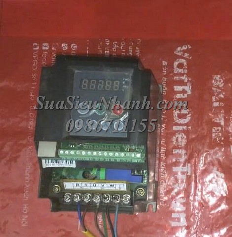 Sửa Biến tần 1.5kW 7A YS600-2015-T 0040 Lỗi bị chập không lên Sửa chữa Biến tần 1.5kW 7A Model: YS600-2015-T Serial: 0040 Lỗi bị chập không lên