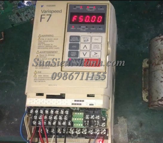 Sửa Biến tần YASKAWA 5.5kW Varispeed F7 CIMR-F7B45P5 0295 Lỗi OC Sửa chữa Biến tần YASKAWA 5.5kW Varispeed F7 Model: CIMR-F7B45P5 Serial: 0295 Lỗi OC