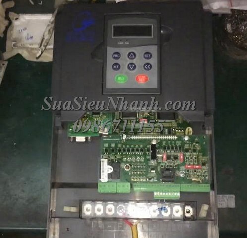 Sửa Biến tần HUNTER 15KW 1BX\_HUNTER\_K5_O 2KHA Lỗi cháy nổ công suất. Lỗi cháy nổ mạch công suất Sửa chữa Biến tần HUNTER 15KW Model: 1BX\_HUNTER\_K5_O Serial: 2KHA Lỗi cháy nổ công suất. Lỗi cháy nổ mạch công suất