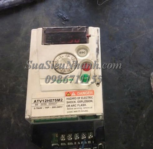 Sửa Biến tần Schneider Altivar 0.75kW ATV12H075M2 5027 Lỗi chập cháy bên trong Sửa chữa Biến tần Schneider Altivar 0.75kW Model: ATV12H075M2 Serial: 5027 Lỗi chập cháy bên trong