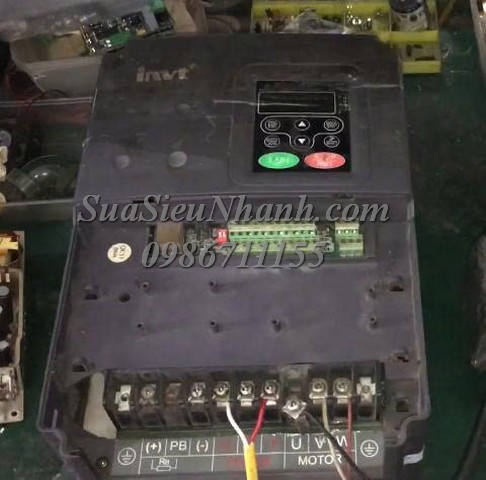 Sửa Biến tần 15KW/18.5KW INVT CHF100A-015G/018P-4 3321 Lỗi nguồn điều khiển Sửa chữa Biến tần 15KW/18.5KW INVT Model: CHF100A-015G/018P-4 Serial: 3321 Lỗi nguồn điều khiển