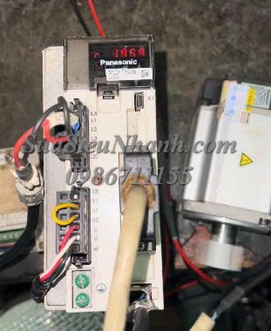 Sửa AC SERVO MOTOR Panasonic 0.75kW MSMD082G1U 326N Lỗi Err.49.0 Sửa chữa AC SERVO MOTOR Panasonic 0.75kW Model: MSMD082G1U Serial: 326N Lỗi Err.49.0