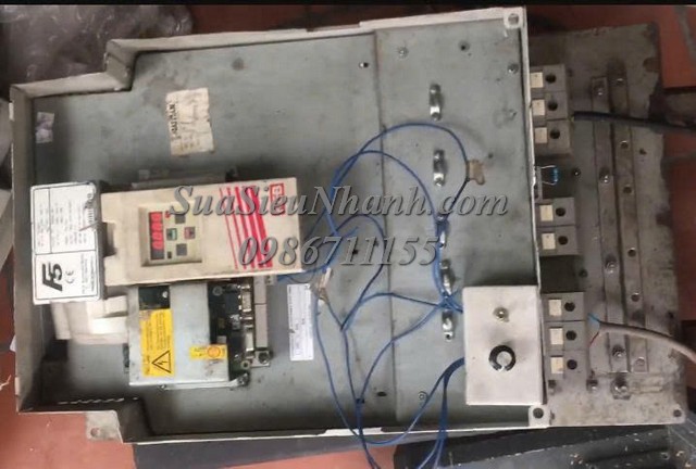 Sửa Biến tần KEB 75kW F5 23F5A1R-YVC2 6575 Lỗi không lên nguồn Sửa chữa Biến tần KEB 75kW F5 Model: 23F5A1R-YVC2 Serial: 6575 Lỗi không lên nguồn