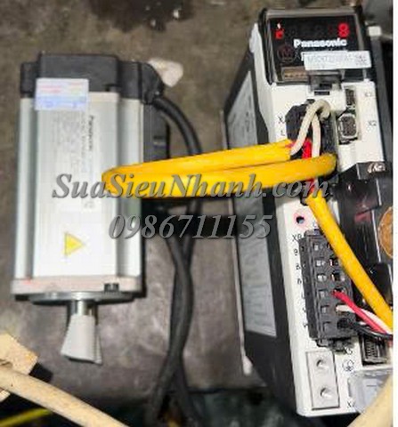 Sửa AC SERVO MOTOR Panasonic 0.4kW MHMJ042P1S 0801 Lỗi Err.49 lỗi encoder Sửa chữa AC SERVO MOTOR Panasonic 0.4kW Model: MHMJ042P1S Serial: 0801 Lỗi Err.49 lỗi encoder