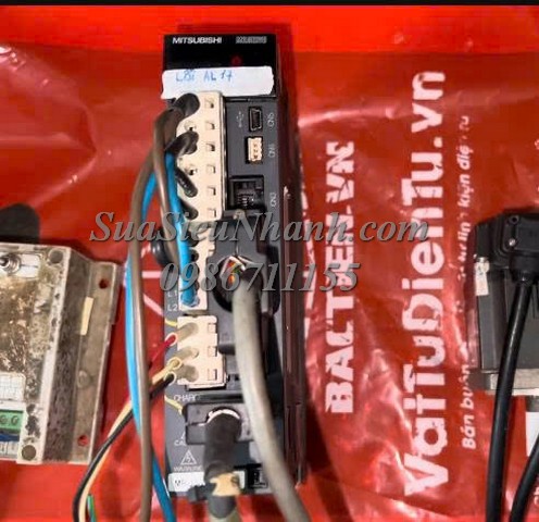 Sửa AC SERVO DRIVER MITSUBISHI 200W MR-J3-20A-EE036 0035 Lỗi AL24 Lỗi AL.24 Main circuit error Sửa chữa AC SERVO DRIVER MITSUBISHI 200W Model: MR-J3-20A-EE036 Serial: 0035 Lỗi AL24 Lỗi AL.24 Main circuit error
