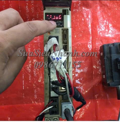 Sửa AC SERVO DRIVER YASKAWA 100W SGD7S-R90A00A002 0203 Lỗi hiển thị 1 gạch Sửa chữa AC SERVO DRIVER YASKAWA 100W Model: SGD7S-R90A00A002 Serial: 0203 Lỗi hiển thị 1 gạch