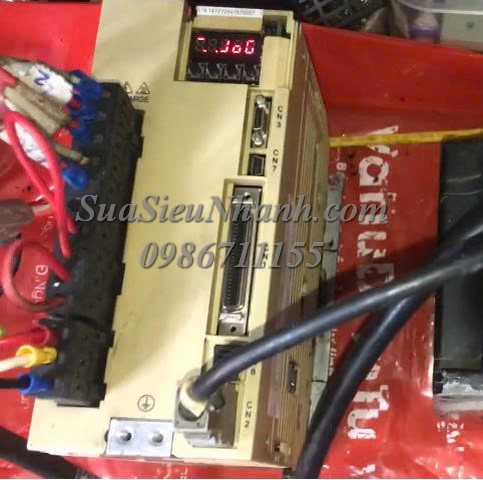 Sửa AC SERVO DRIVER YASKAWA 1kW SGDV-7R6A01A002000 0067 Lỗi A.100 Sửa chữa AC SERVO DRIVER YASKAWA 1kW Model: SGDV-7R6A01A002000 Serial: 0067 Lỗi A.100
