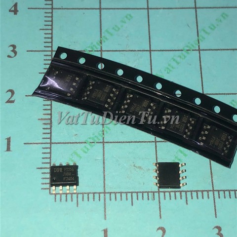 IRF7404TRPBF F7404 SOP8 N MOSFET 6.7A 20V; Mã: F7404; Kiểu chân: dán SOP-8; Thương hiệu: Infineon (IR); Xuất xứ: Hàng mới; Hàng tương đương: IRF7319, FDS6680