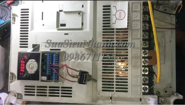 Sửa Biến tần LS 22kW iG5A SV220iG5A-4 04F9 Lỗi cháy nổ trở xả, cháy công suất vào Sửa chữa Biến tần LS 22kW iG5A Model: SV220iG5A-4 Serial: 04F9 Lỗi cháy nổ trở xả, cháy công suất vào