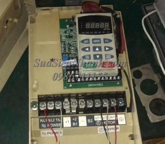 Sửa Biến tần DELTA 5.5kW VFD055V23A-2 0011 Lỗi Hd2 Sửa chữa Biến tần DELTA 5.5kW Model: VFD055V23A-2 Serial: 0011 Lỗi Hd2