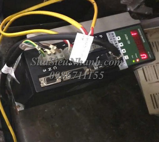 Sửa AC SERVO DRIVER Hirden H3N-TD-C 0135 Lỗi không điều khiển moto quay Sửa chữa AC SERVO DRIVER Hirden Model: H3N-TD-C Serial: 0135 Lỗi không điều khiển moto quay Phụ kiện kèm theo: AC SERVO MOTOR Hirden 1.57kW Model: B1310015FR12C0A0 Serial: 0608; 2 cáp; AC SERVO DRIVER Hirden Model: H3N-TD-C Serial: 0123