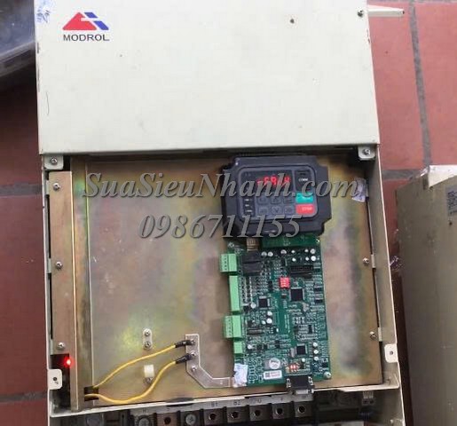 Sửa Biến tần MODROL 55kW IMS-P5-4055S 1111Tình trạng khách báo: Lỗi OC4 Sửa chữa Biến tần MODROL 55kW Model: IMS-P5-4055S Serial: 1111 Lỗi OC4