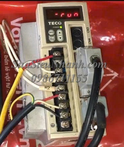 Sửa AC SERVO DRIVER 750W TECO JSDEP-20A 0281 Lỗi di chuyển trục Y Sửa chữa AC SERVO DRIVER 750W TECO Model: JSDEP-20A Serial: 0281 Lỗi di chuyển trục Y