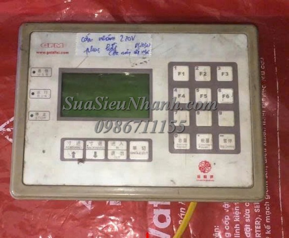 Sửa Màn hình điều khiển máy cắt nhãn DS2030 GFM MC4140-J05 5685 Lỗi nguồn Sửa chữa Màn hình điều khiển máy cắt nhãn DS2030 GFM Model: MC4140-J05 Serial: 5685 Lỗi nguồn