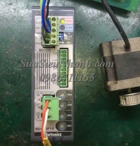 Sửa Bộ điều khiển động cơ bước Autonics MD5-HF14 MI25 Lỗi trục Y Sửa chữa Bộ điều khiển động cơ bước Autonics Model: MD5-HF14 Serial: MI25 Lỗi trục Y