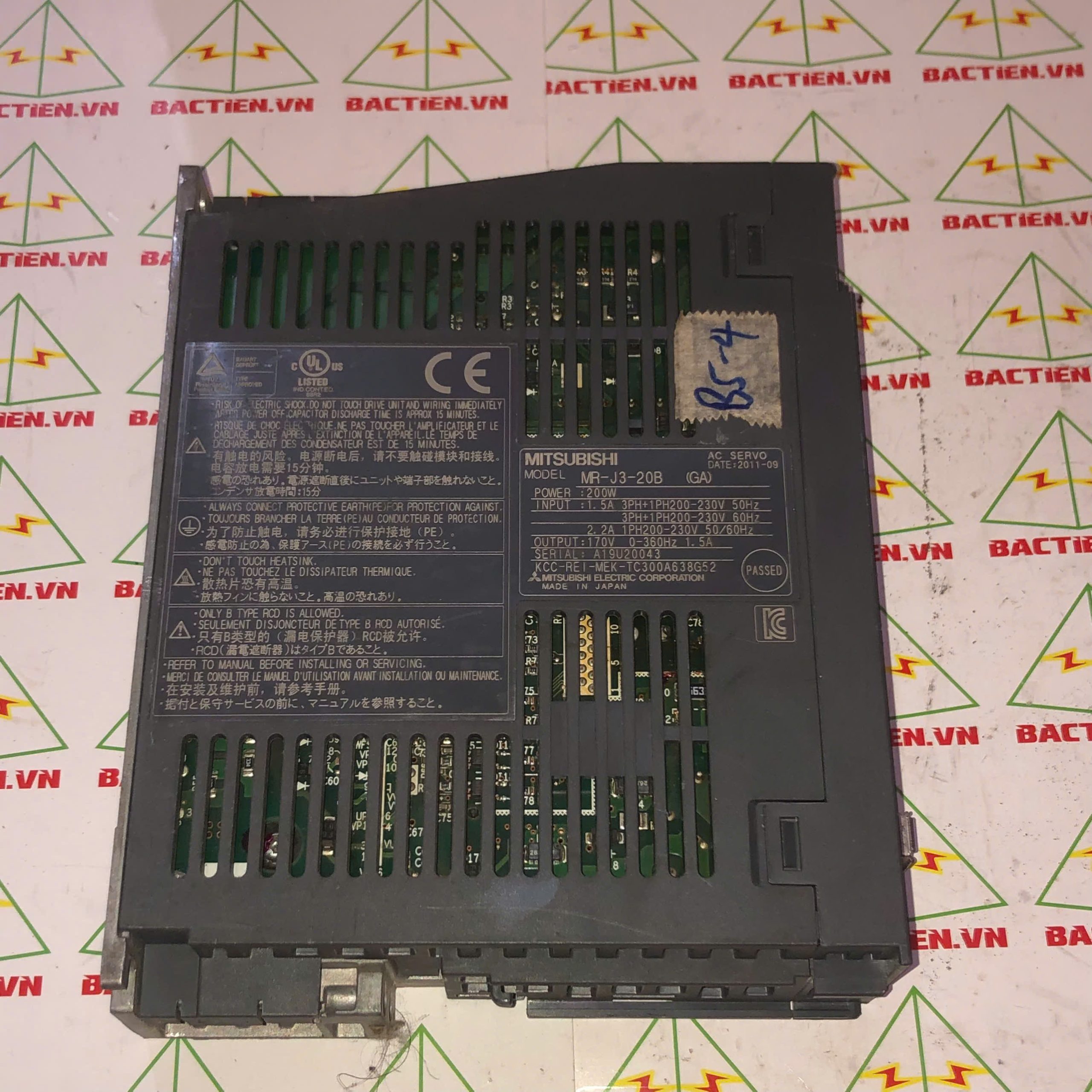MR-J3-20B 0043 AC SERVO DRIVER MITSUBISHI 200W;Mã: MR-J3-20B-0043;Xuất xứ:Hàng tháo máy