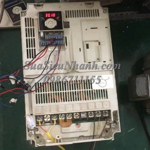 Sửa Biến tần LS 22kW iG5A SV220iG5A-4 04A2 Lỗi GFT Sửa chữa Biến tần LS 22kW iG5A Model: SV220iG5A-4 Serial: 04A2 Lỗi GFT