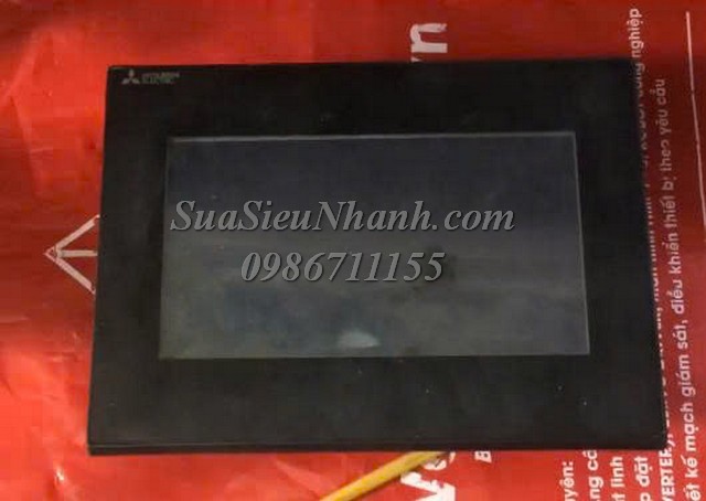 Sửa Màn hình cảm ứng HMI MITSUBISHI GS2107-WTBD 334A Lỗi bị vỡ kính màn hình Sửa chữa Màn hình cảm ứng HMI MITSUBISHI Model: GS2107-WTBD Serial: 344A Bị vỡ kính màn hình không bấm không nhận cảm ứng