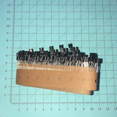 KIA7042AP KIA7042P TO92 IC tích hợp BIPOLAR LINEAR INTEGRATED CIRCUIT (VOLTAGE DETECTOR); Mã: KIA7042AP; Kiểu chân: cắm 3 chân TO-92; Xuất xứ: Hàng mới