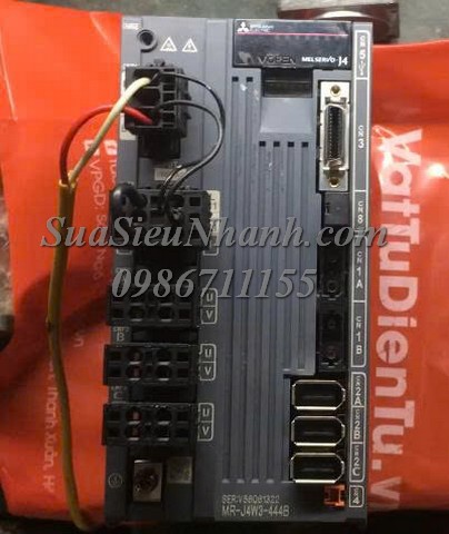 Sửa SERVO DRIVER MITSUBISHI 400W MR-J4W3-444B 1322 Lỗi cổng quang Sửa chữa SERVO DRIVER MITSUBISHI 400W Model: MR-J4W3-444B Serial: 1322 Lỗi cổng quang